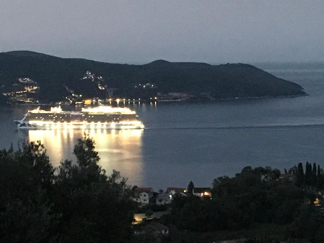 Magnificent Views Apartment Herceg Novi Exterior photo